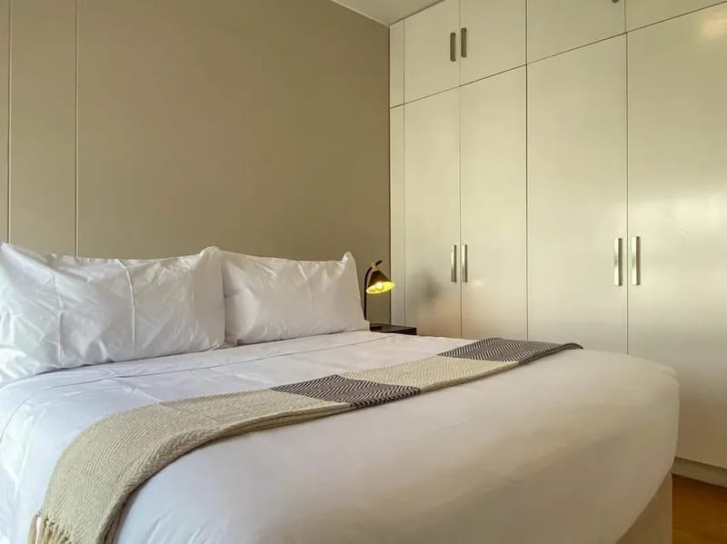 Bright 2BR Duplex with Balcony in Barranco