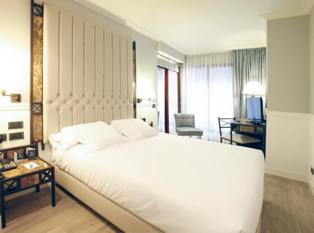 Double room with double bed