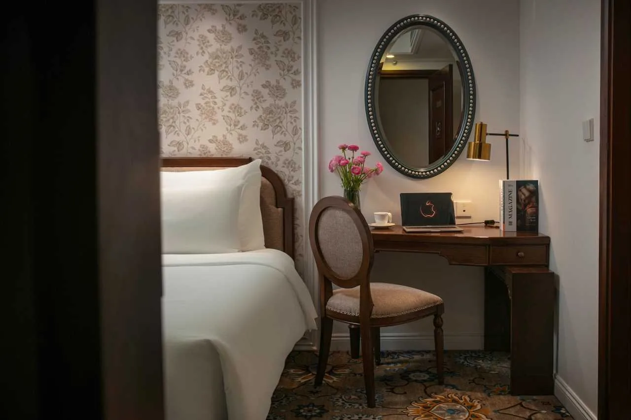 Oriental Pearl Twin Room