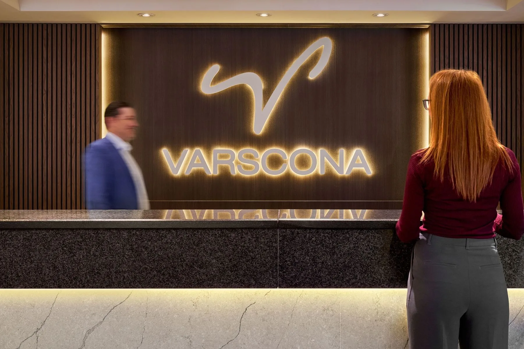 Mostrador de recepción del Varscona
