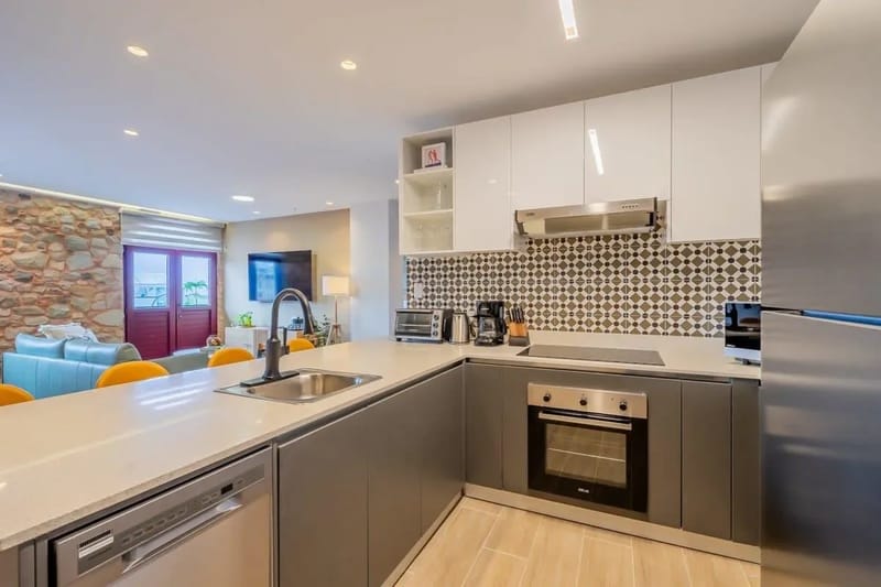 Luxury 2BR in Casco Antiguo w/ Rooftop