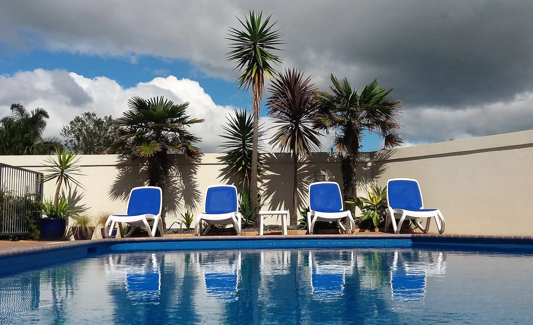Foto de las instalaciones de Bay Palm Motel
