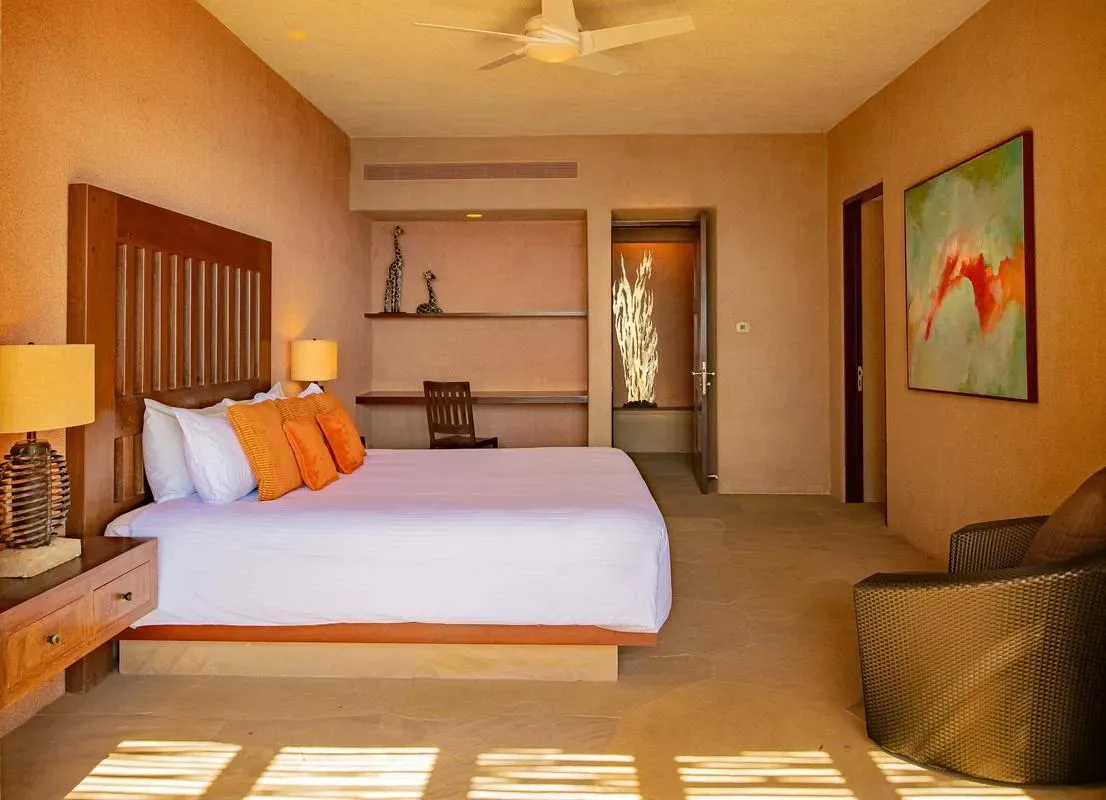 Modern 9BR Villa w/ Amazing Pool & Jacuzzi