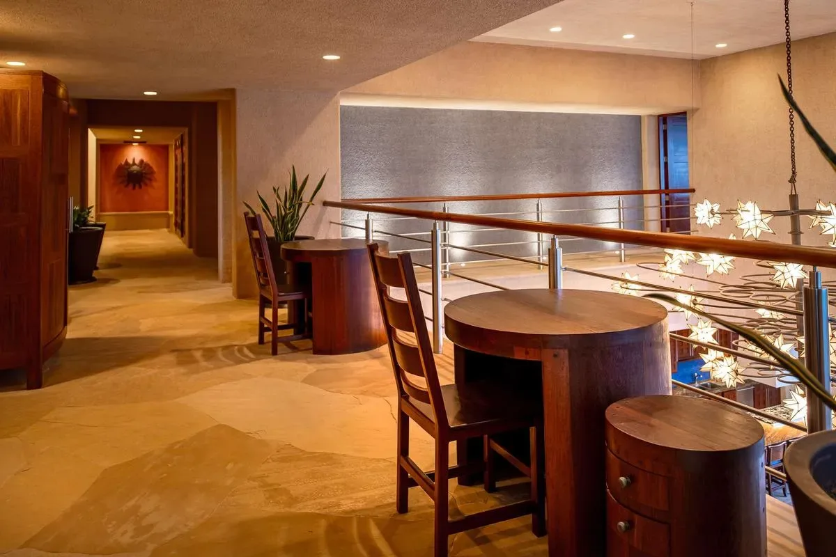 Modern 9BR Villa w/ Amazing Pool & Jacuzzi