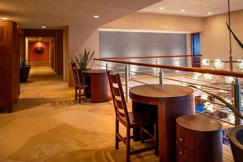 Modern 9BR Villa w/ Amazing Pool & Jacuzzi