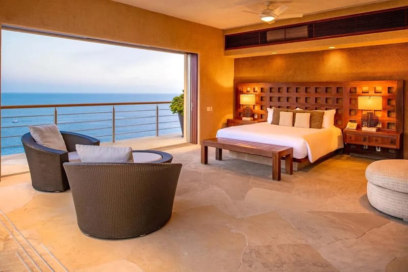 Modern 9BR Villa w/ Amazing Pool & Jacuzzi