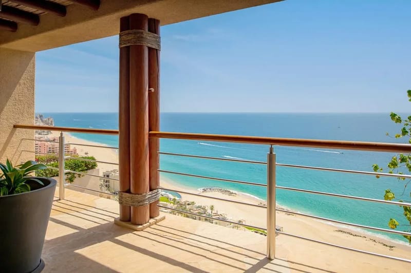 Modern 9BR Villa w/ Amazing Pool & Jacuzzi