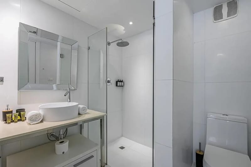Exclusive 2BR in Marbella w/ Balcony