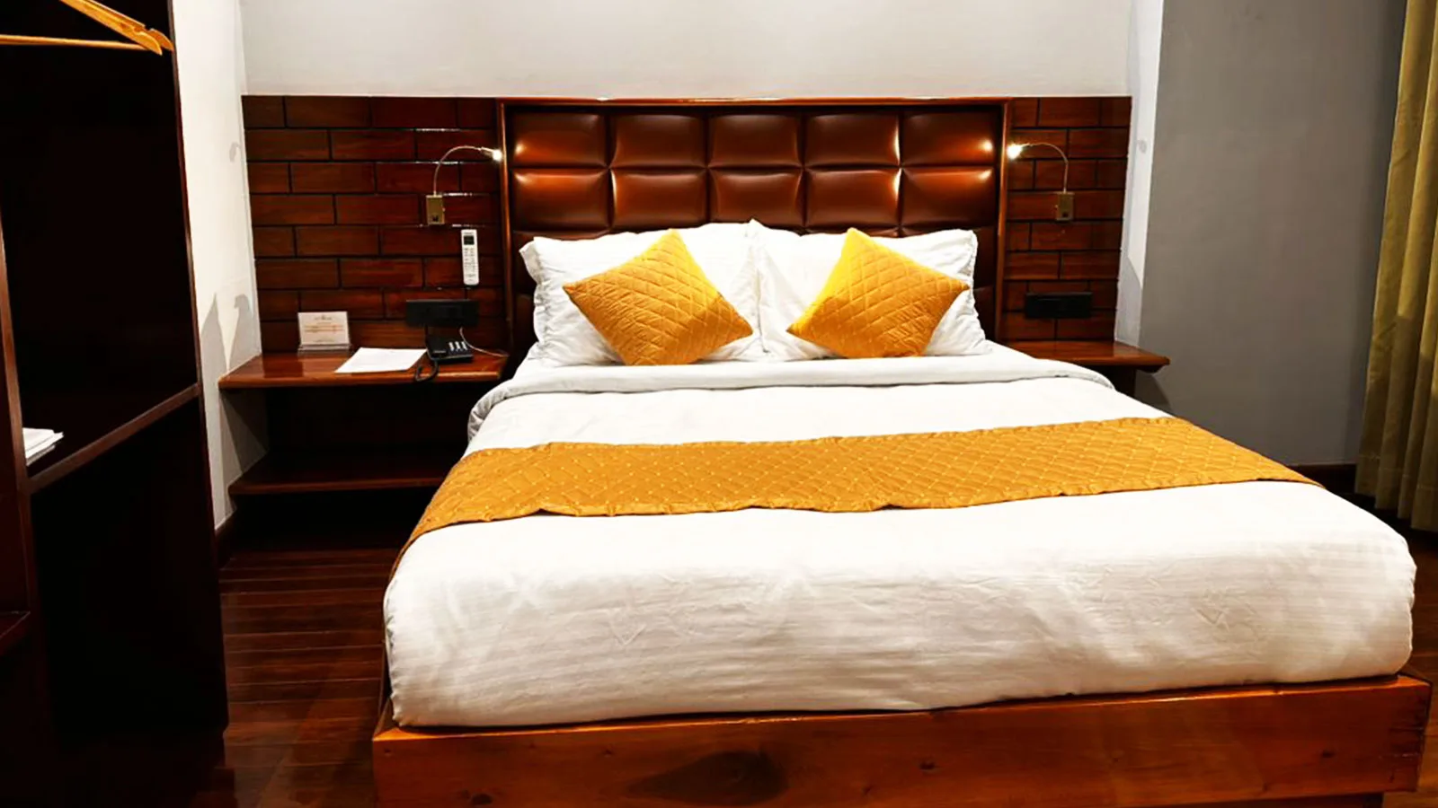 Numinous Hotel