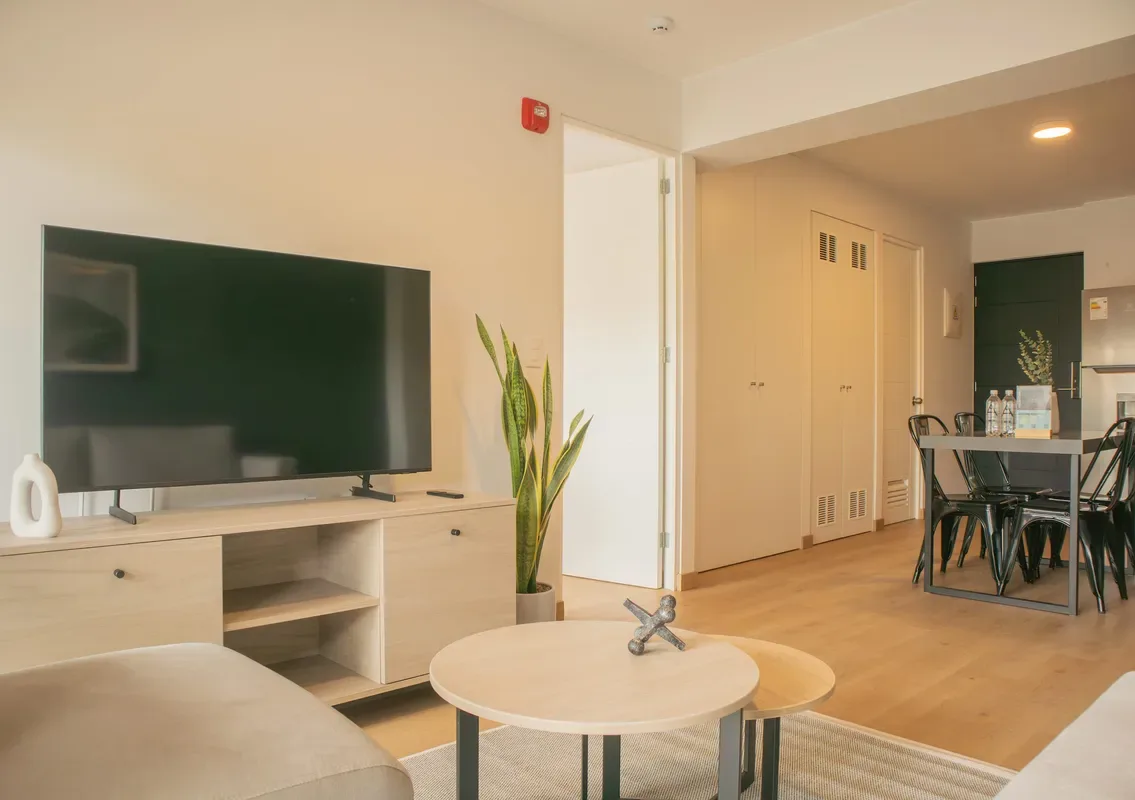 Fresh & Modern 1BR w/ Balcony in Miraflores