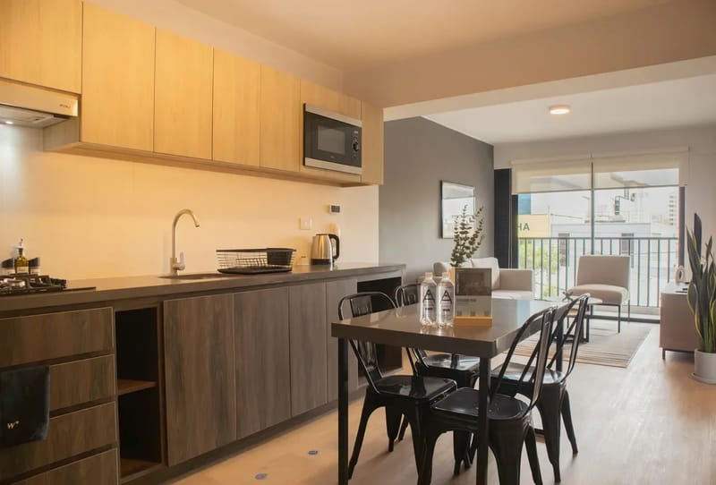 Fresh & Modern 1BR w/ Balcony in Miraflores
