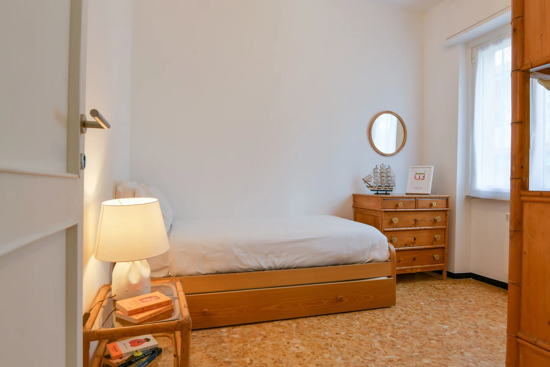 Una Finestra su Villa Durazzo