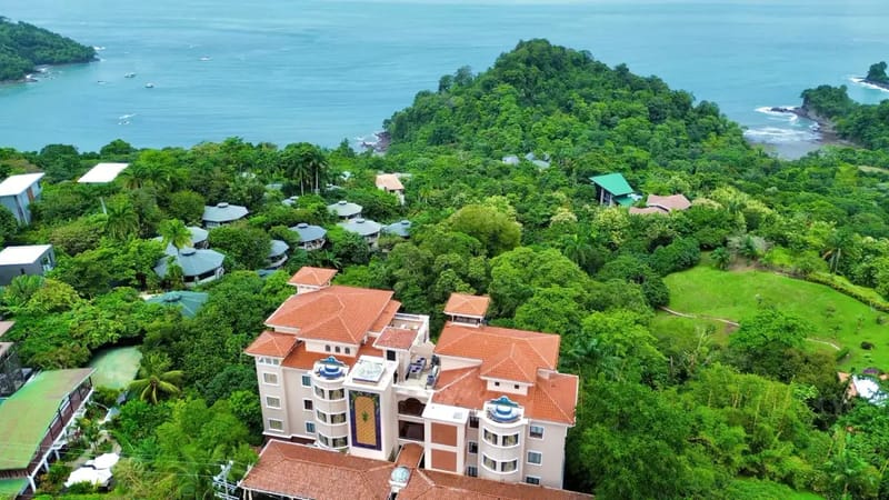 P.C Costa Cajun Condo