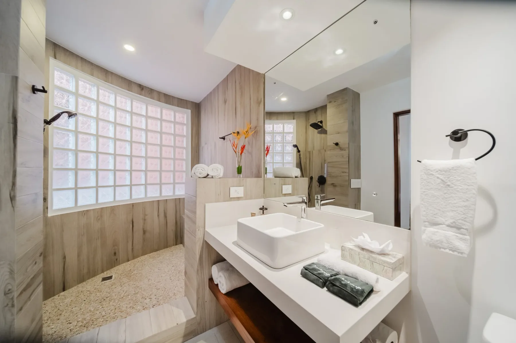 P.C Costa Cajun Condo · 25. P.C Costa Cajun Condo