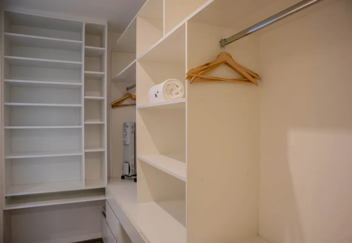3BR w Balcony near Malecon in Miraflores