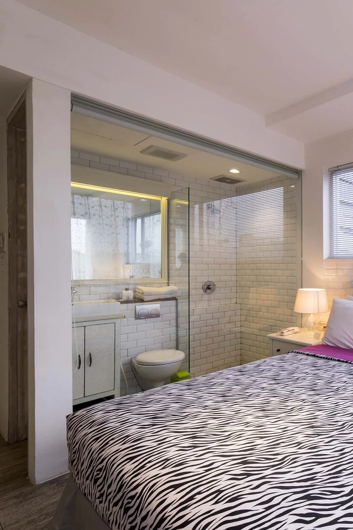 Baño de una habitación de estilo francés