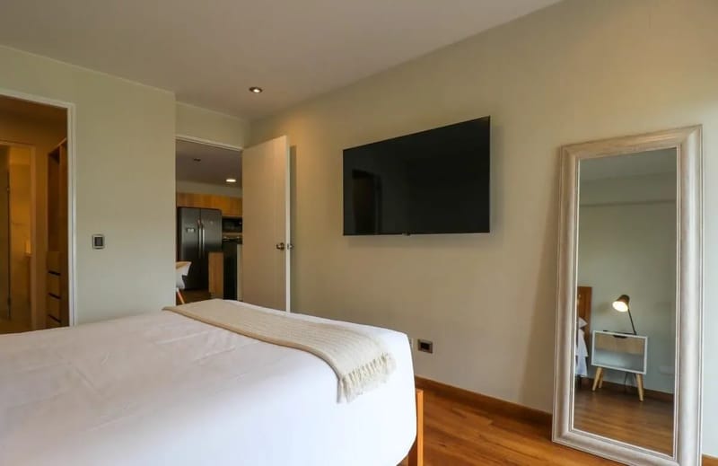 Remarkable 1BR with Balcony in Miraflores