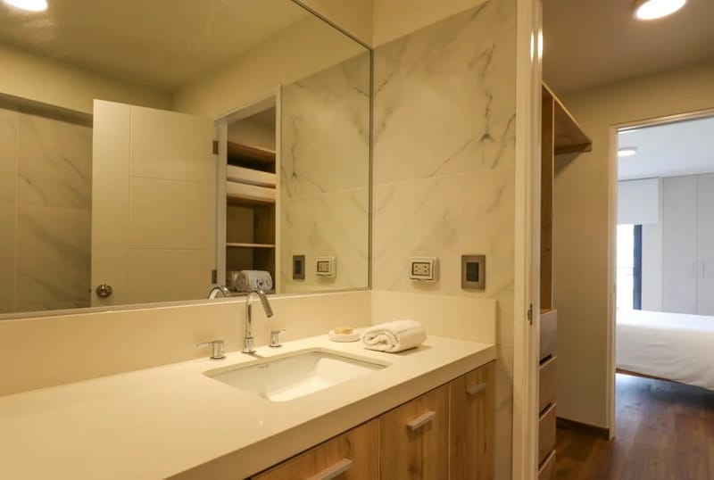 Remarkable 1BR with Balcony in Miraflores
