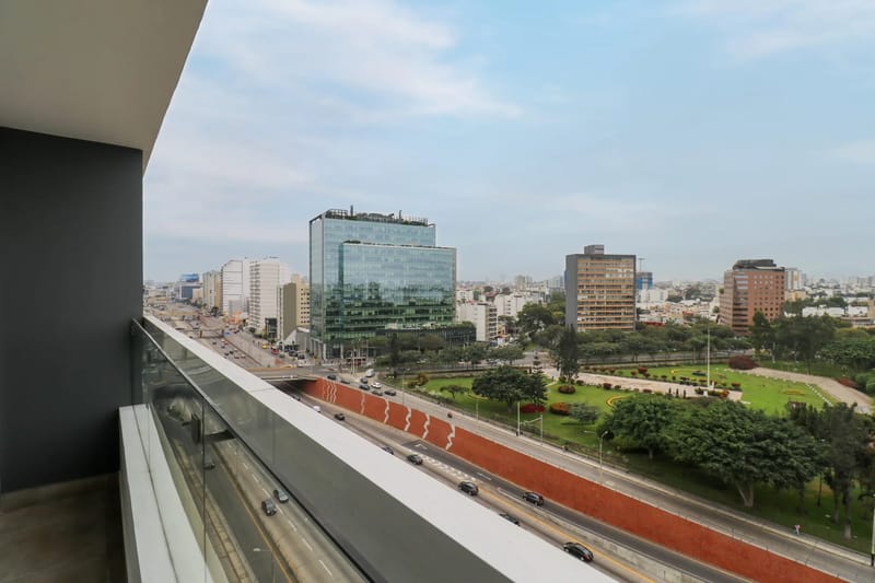 Fantastic 2BR w/ modern balcony in Miraflores