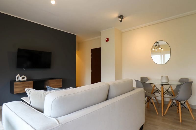 Fantastic 2BR w/ modern balcony in Miraflores