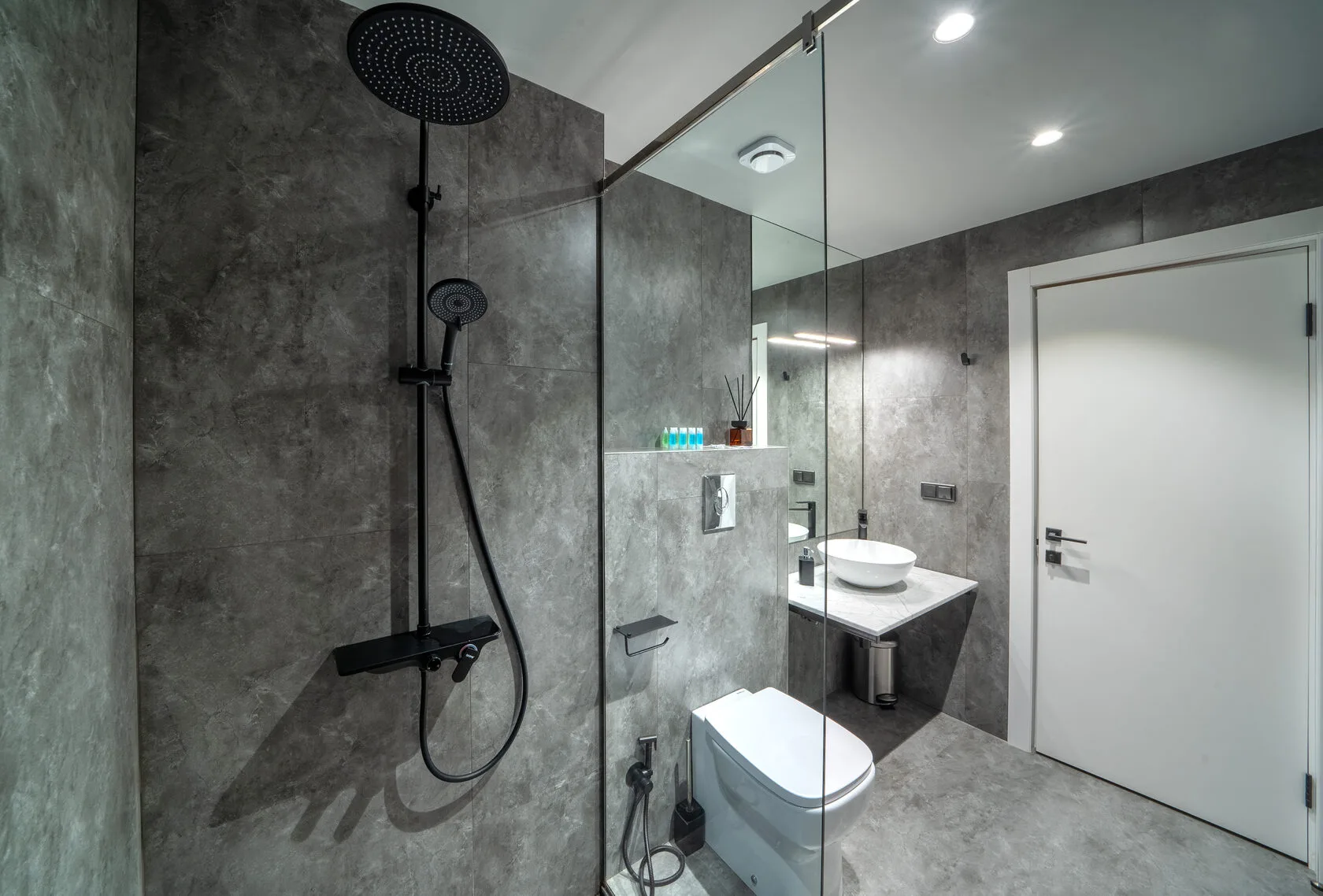 Aurora Luxe property photo
