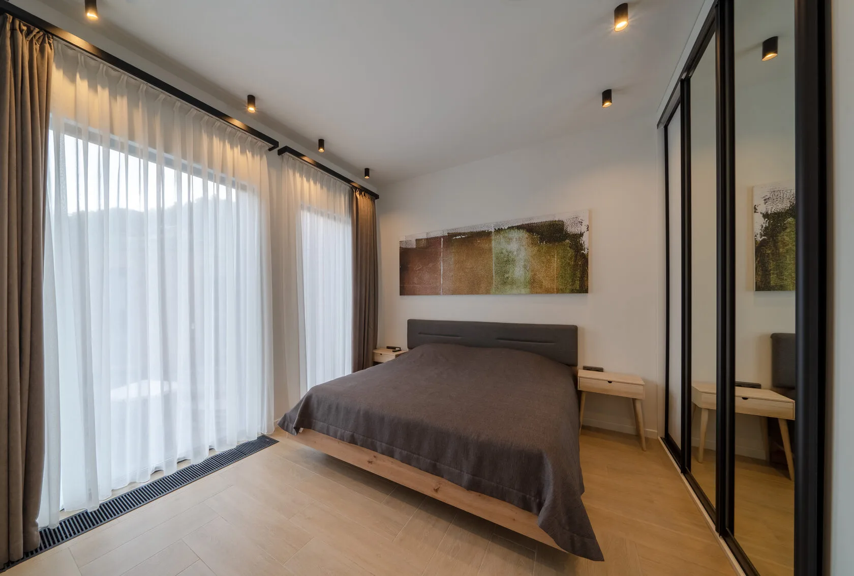 Aurora Luxe property photo