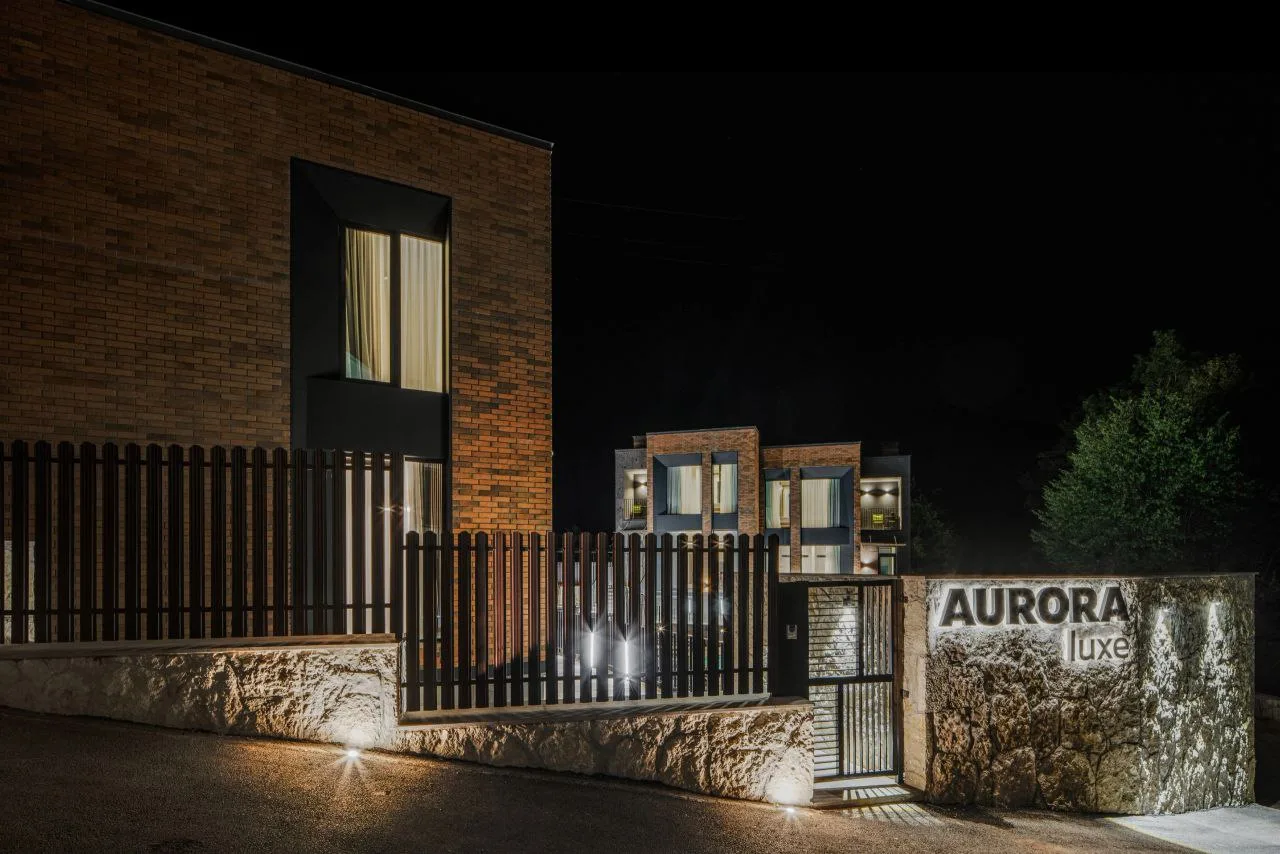 Aurora Luxe property photo