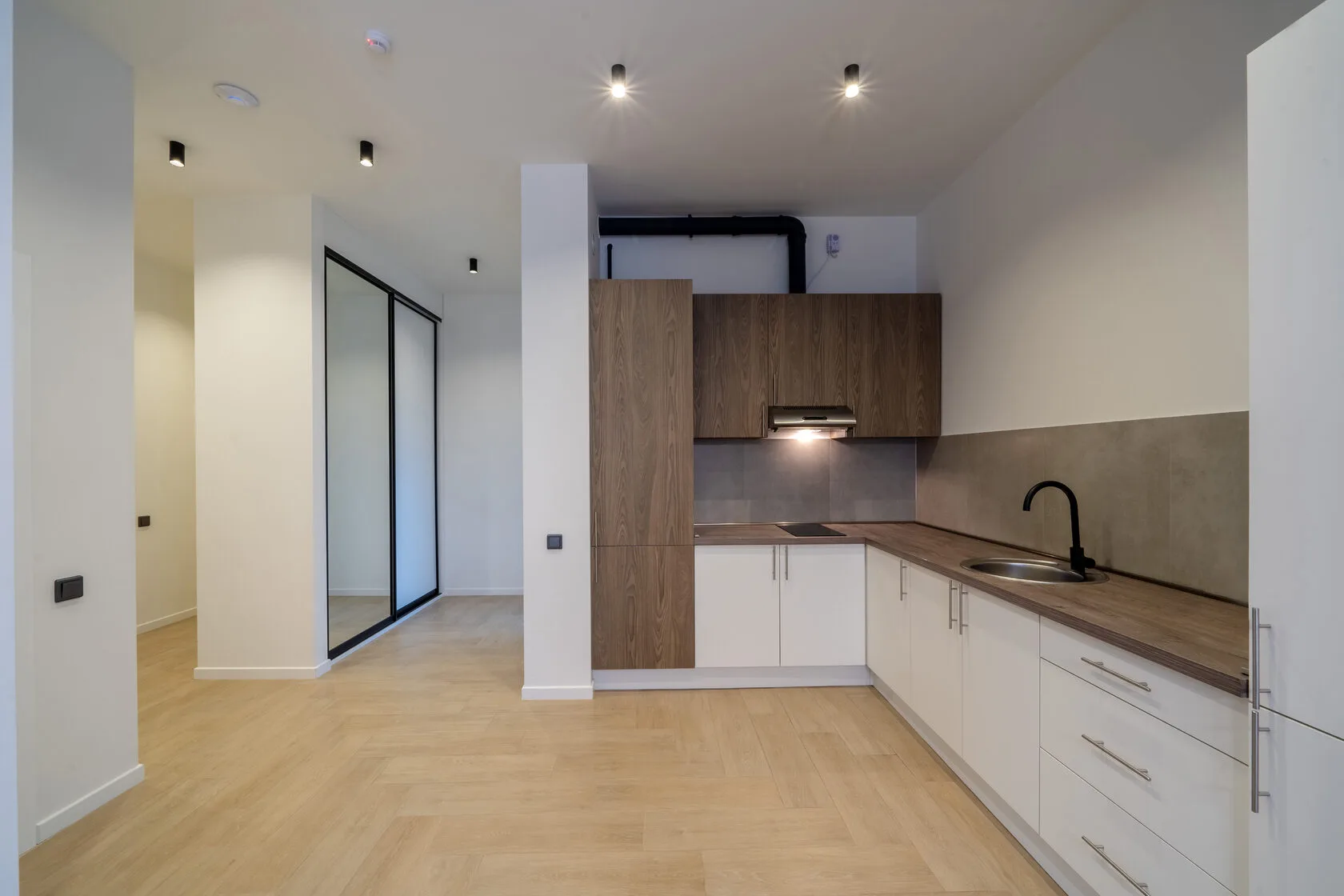 Aurora Luxe property photo