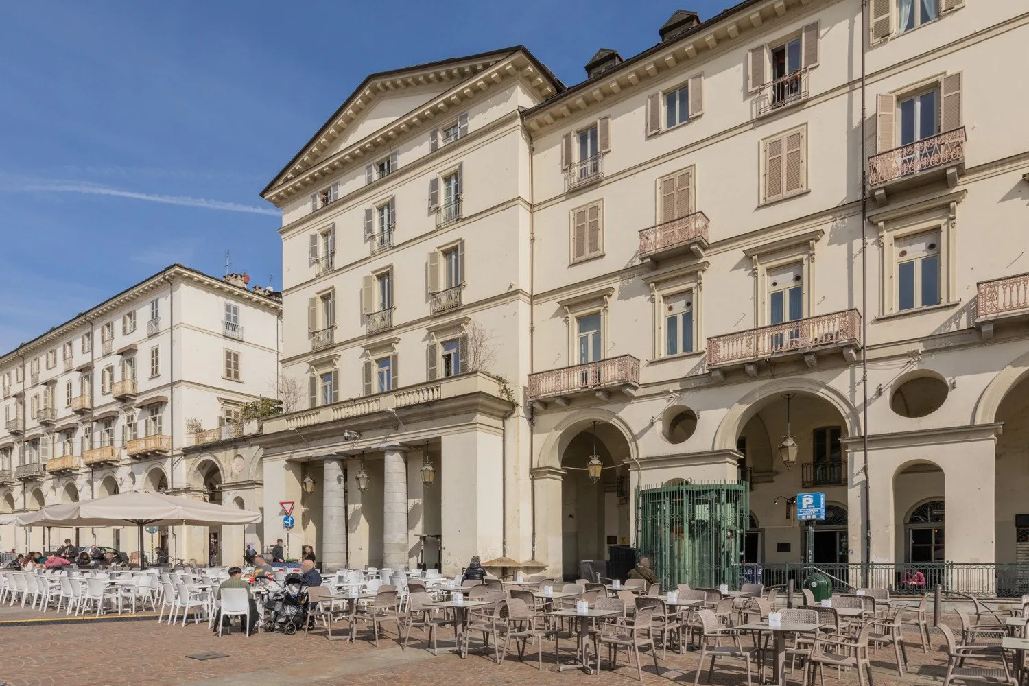 Vittorio Place