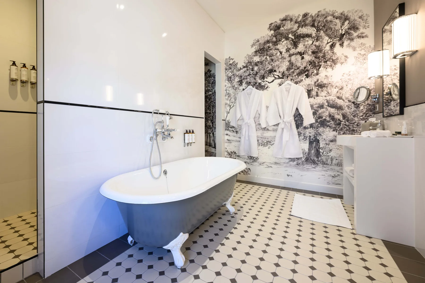 Victor Suite