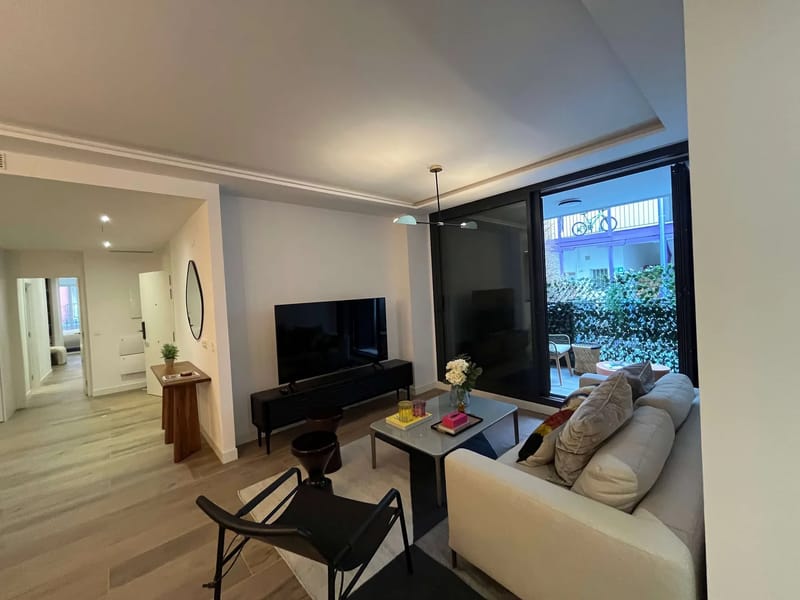 Chic Urban 3BR w/ Sunny Terrace in Chueca