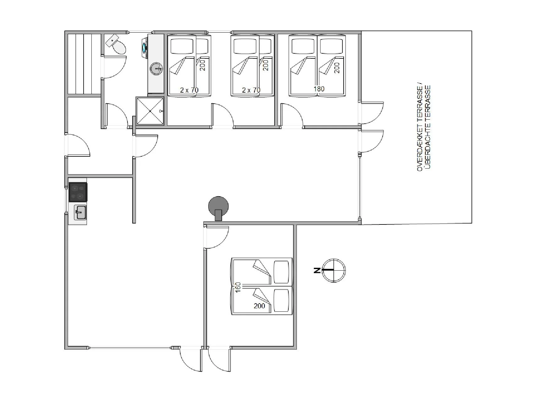 A house floor plan shows several bedrooms, a central living area, and a large terrace.