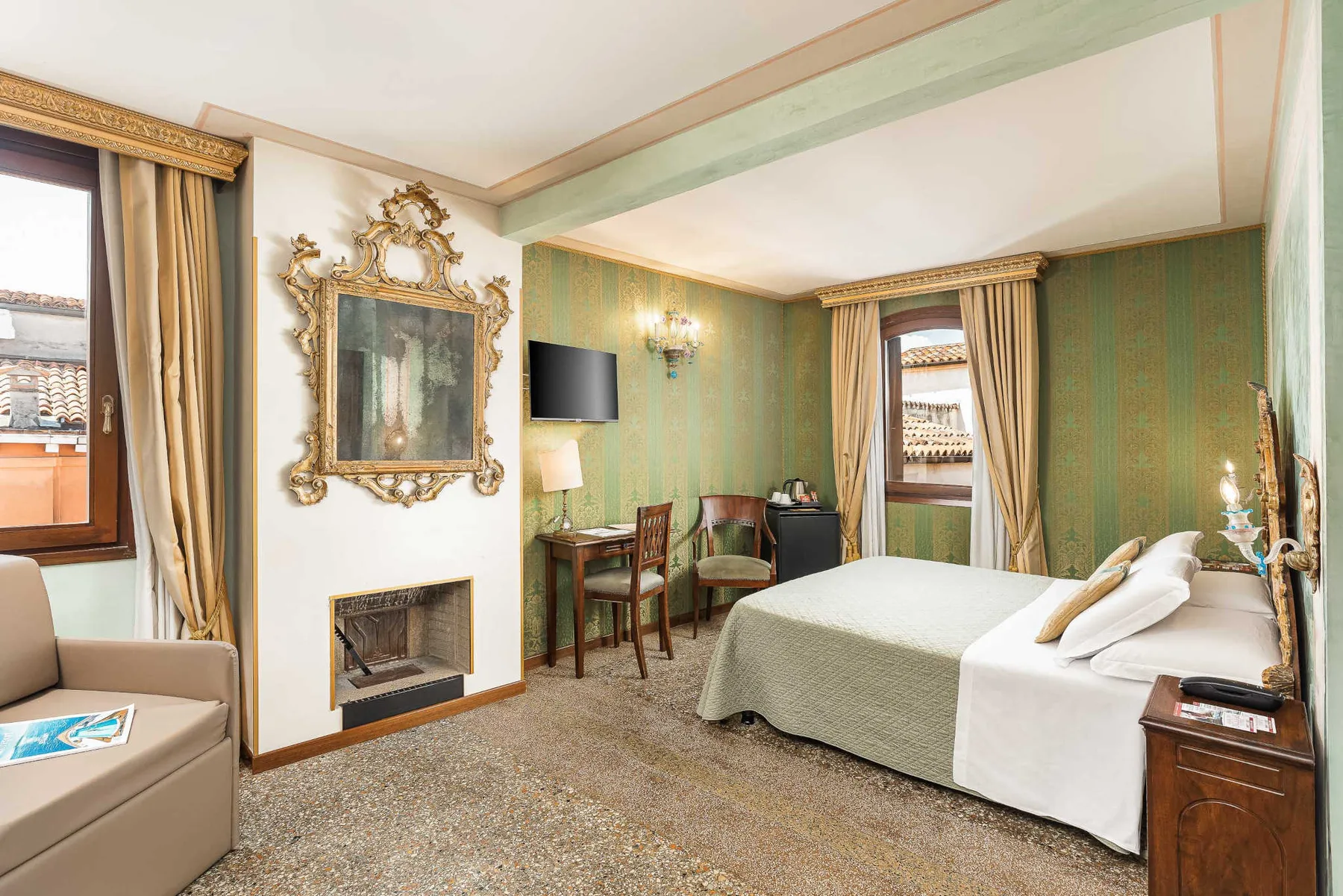 Hotel Marconi room or interior
