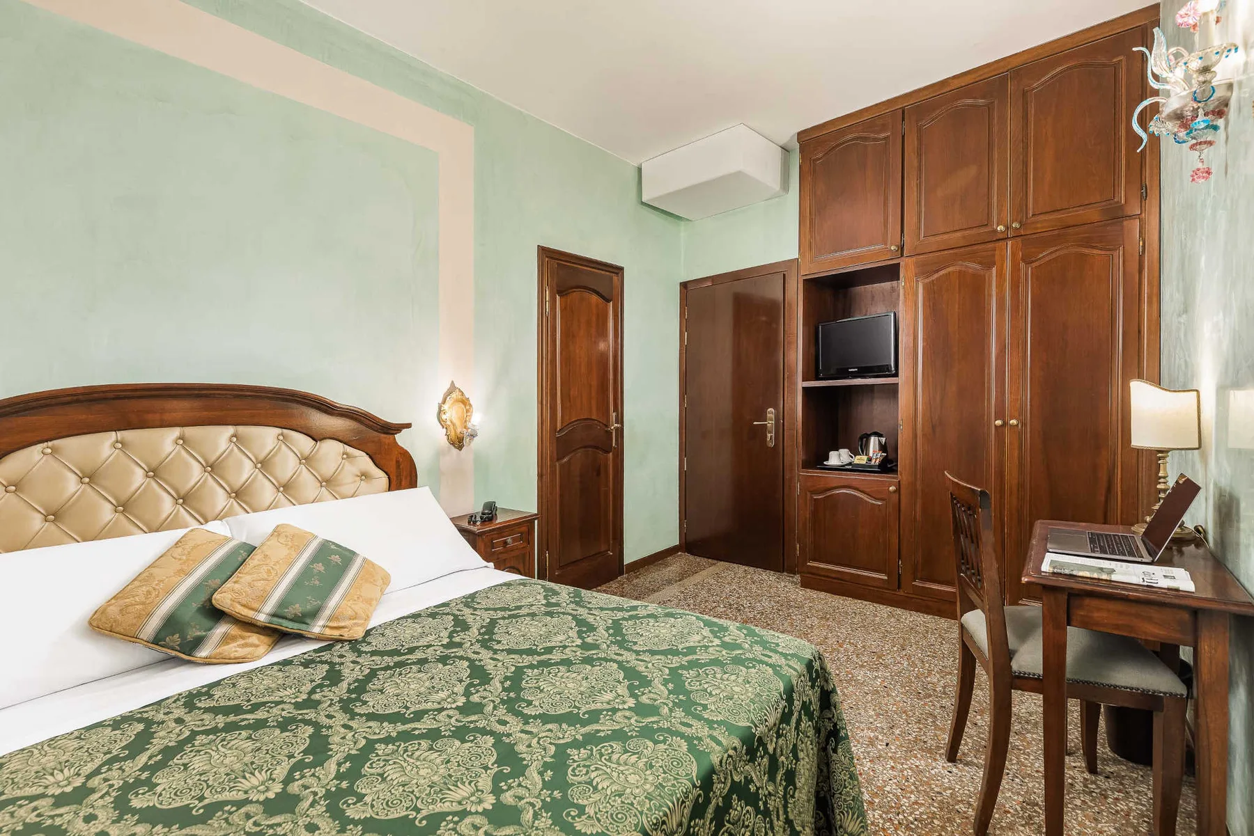 Hotel Marconi room or interior