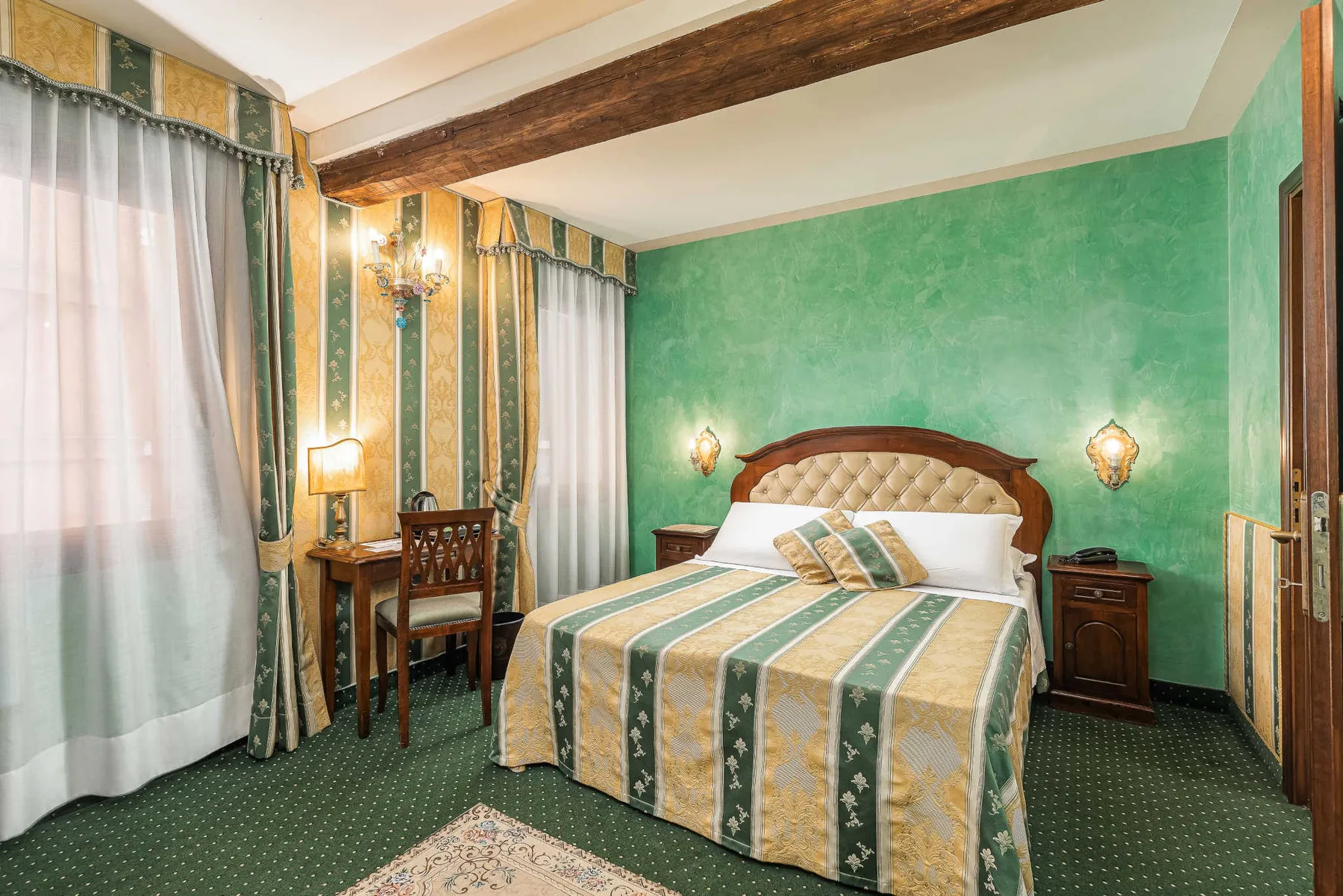 Hotel Marconi room or interior