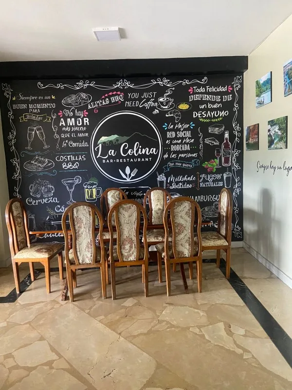 Foto de la galería de Hostal La Colina