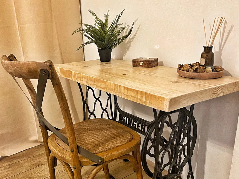Escritorio en una habitación