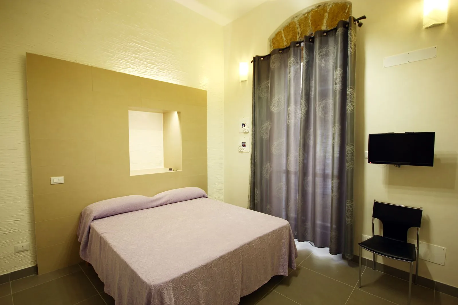 Property room gallery photo