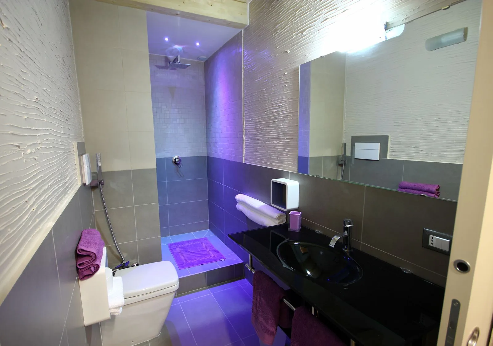 Property room gallery photo
