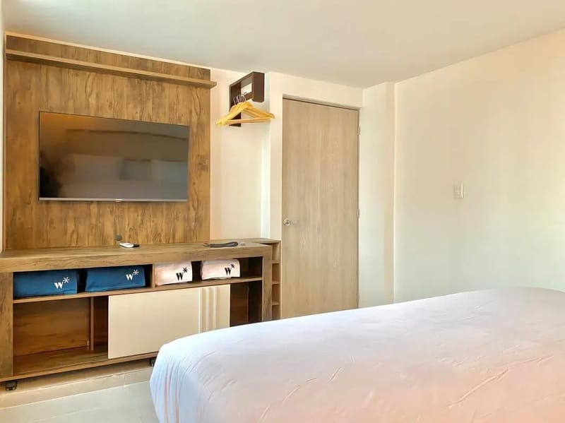 Chic 2BR w/ Balcony n AC in Bocagrande