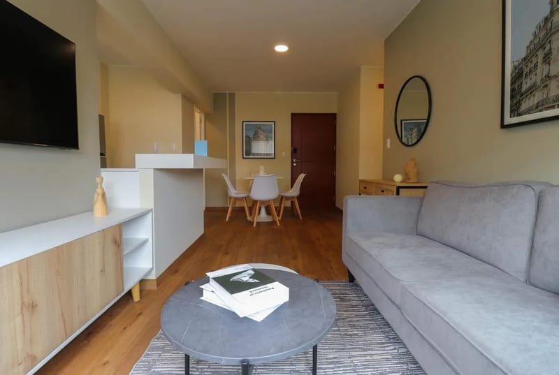 Glorious 2BR w/ Perfect Balcony Near Kennedy Park