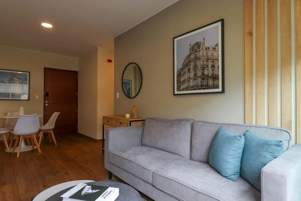 Glorious 2BR w/ Perfect Balcony Near Kennedy Park