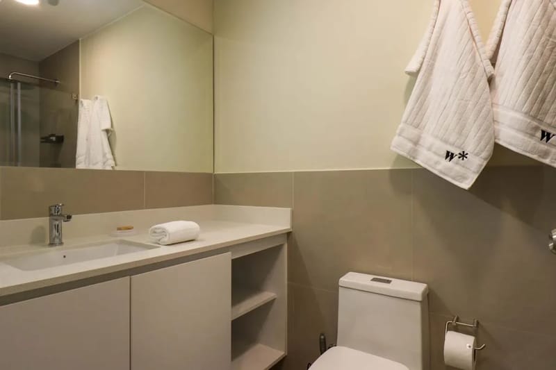 Glorious 2BR w/ Perfect Balcony Near Kennedy Park