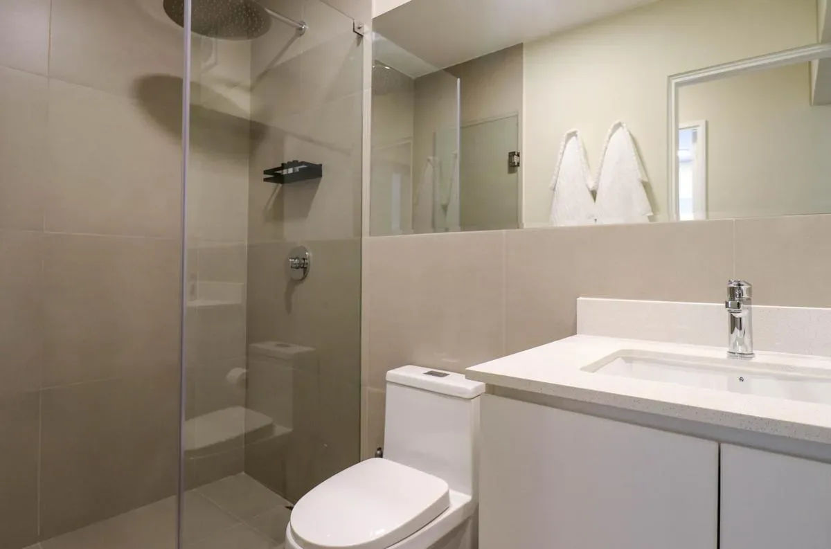 Glorious 2BR w/ Perfect Balcony Near Kennedy Park