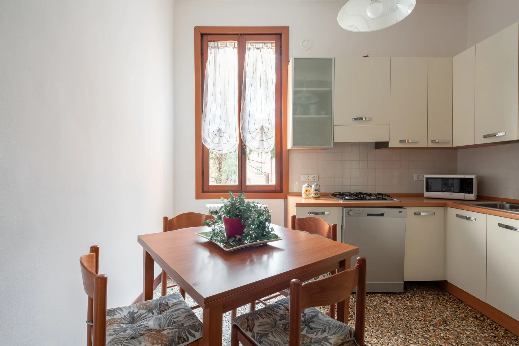 Venice Grand Canal Style Apt. 2