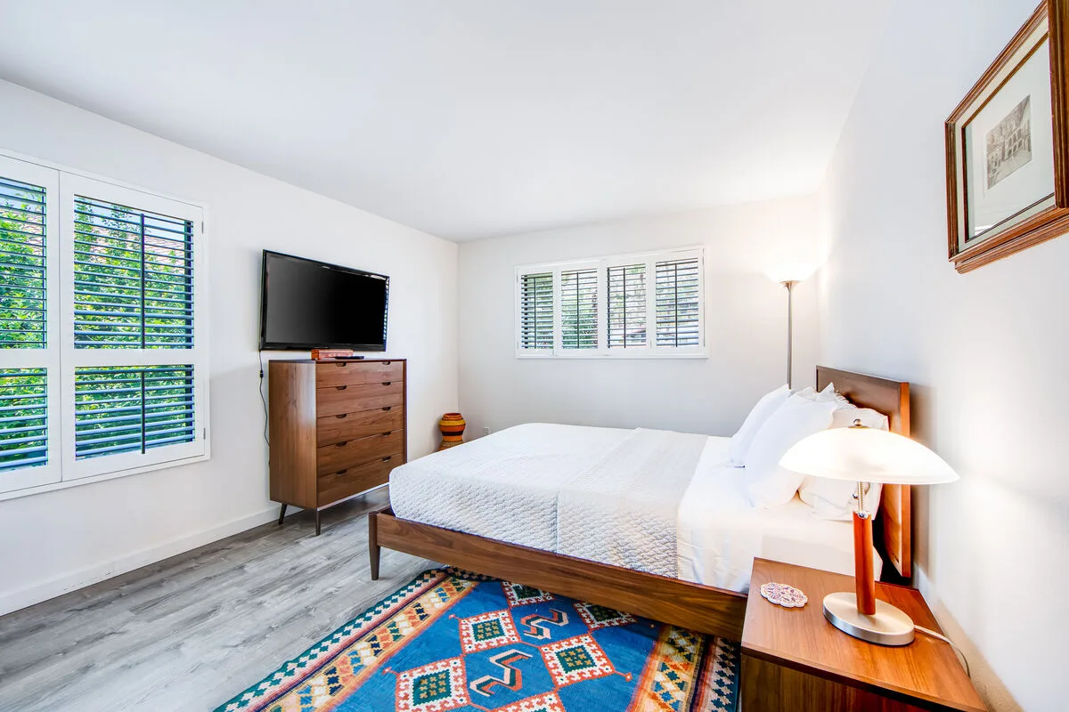 Mountain View Modern Condo - 4340
