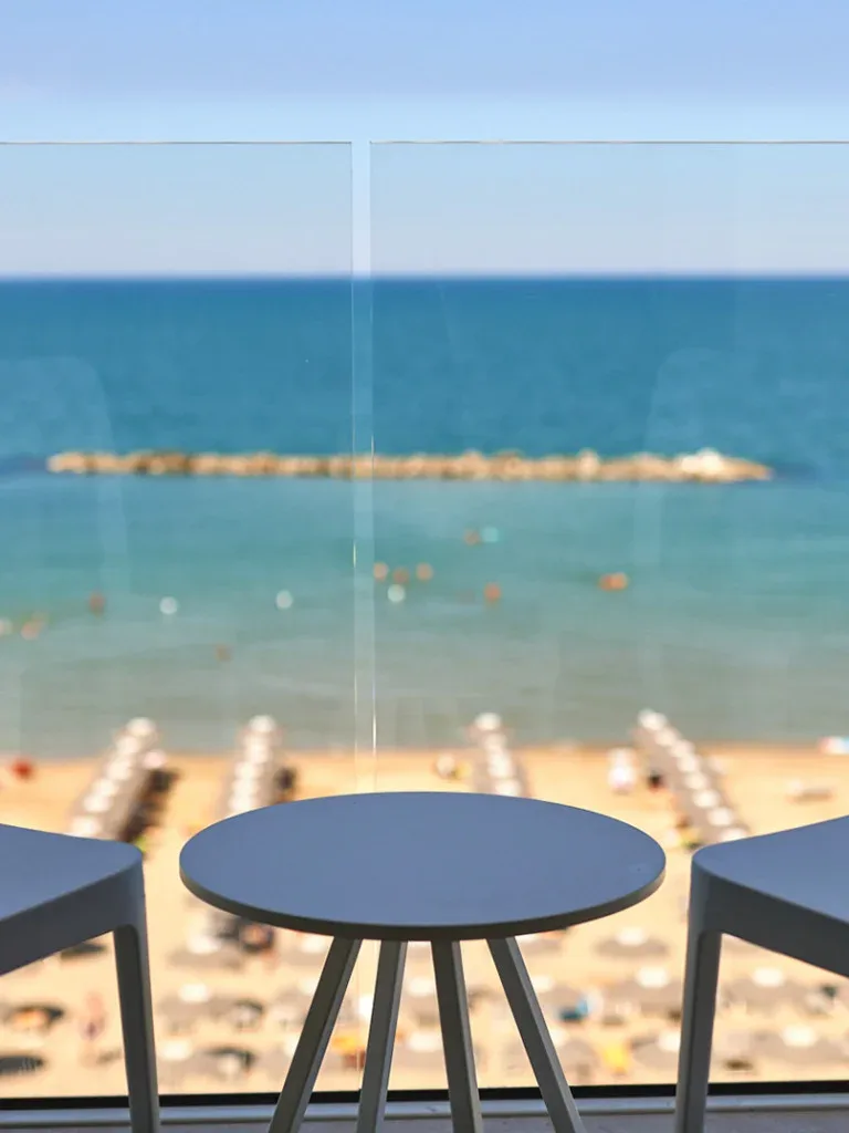 Hotel Delle Nazioni seaside view