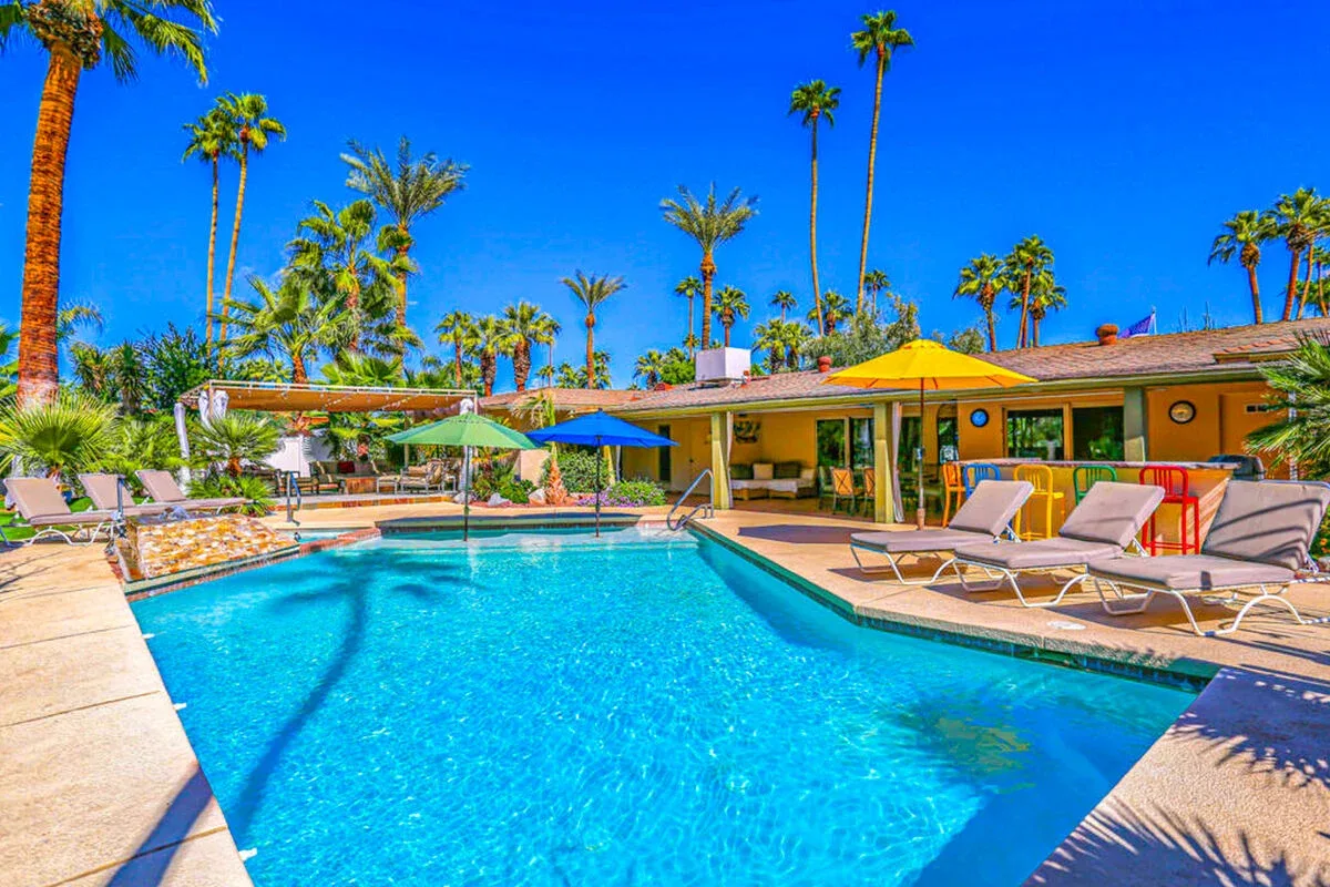 Palm Paradise - 2882