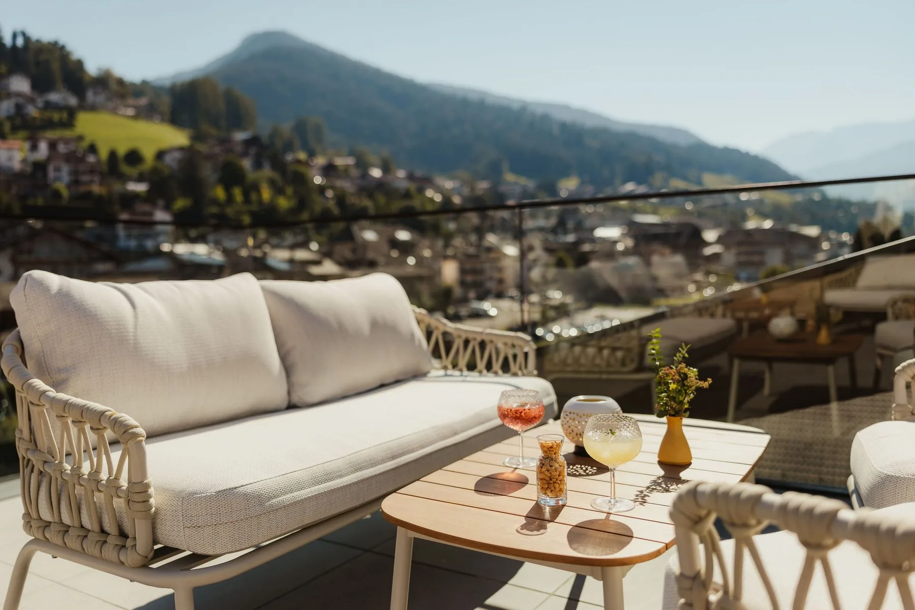 Panoramic terrace