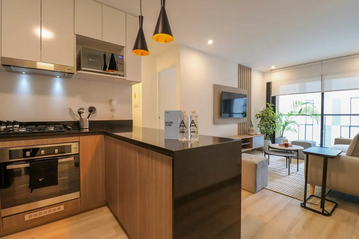 Enchanting 2BR with Balcony in Miraflores